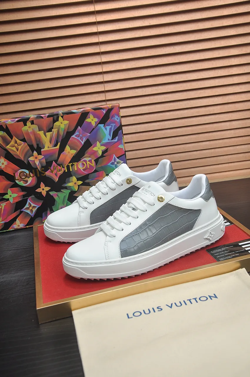 Men's shoes 💰540💶[LOUIS VUITTON] Original order price (water-dyed cowhide lining) new model 🍀LV Louis Vuitton * - top version of LV classic trendy shoes! Made of imported original cowhide, water-dyed cowhide lining, and original wear-resistant rubber outsole! High quality products! Code number 38-45 (45 is custom-made and cannot be returned or exchanged)